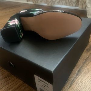 Beautiful brand new Rebecca Minkoff embroidery boots